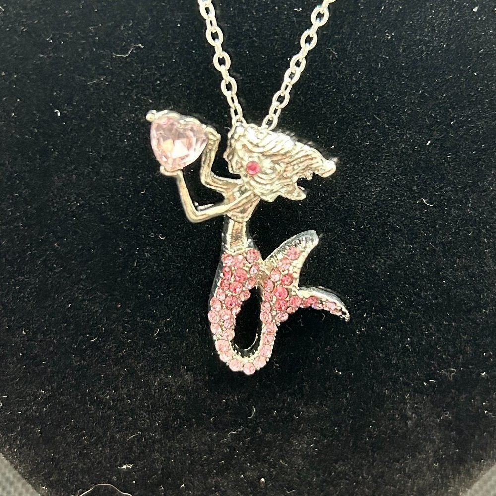 Brand new! Mermaid pendant